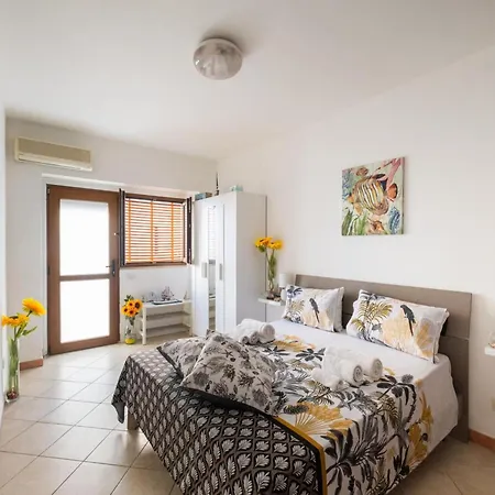 Holiday home On The Sea San Foca,wifi, Ac *